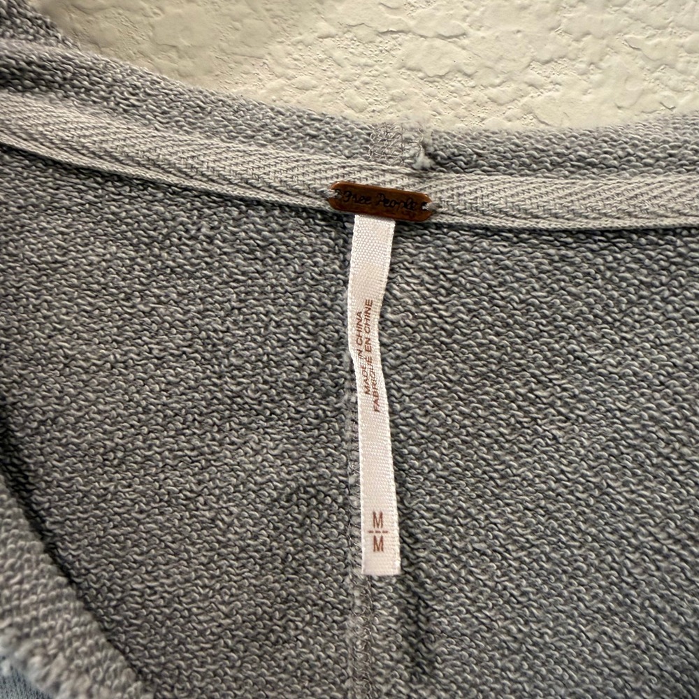 Free People We The Free Gray Oversized Hoodie V-Neck Seam Detail Sweatshirt M - Picture 2 of 4